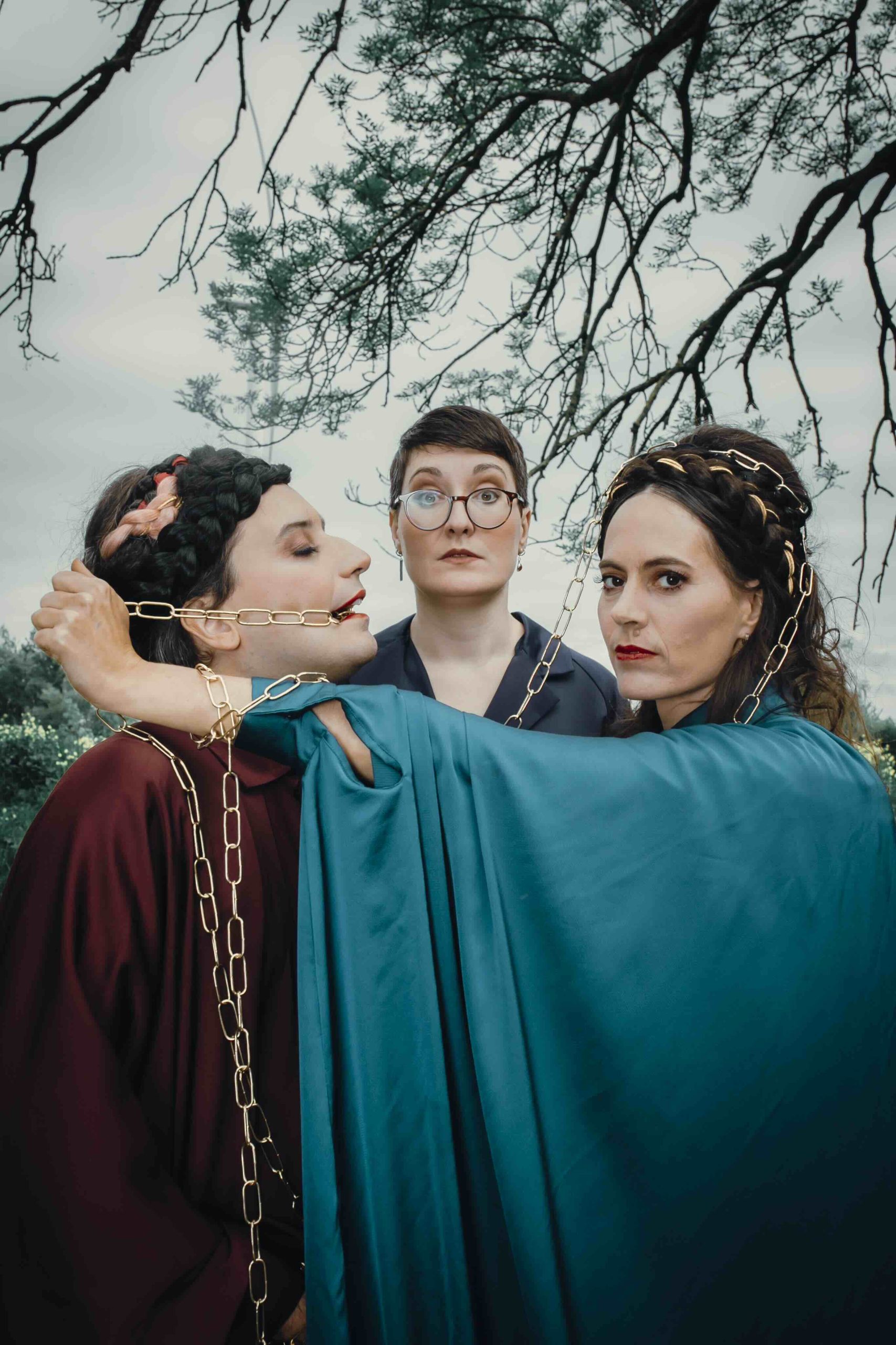 Read more about the article Snowapple – The Fairy Queens / 15 and 16 July / LA SCIERIE, Avignon OFF Festival